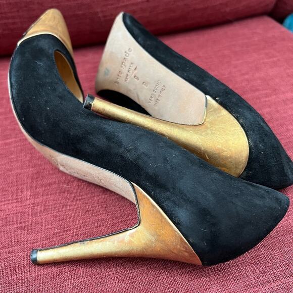 KATE SPADE Black Suede Pointy Gold Cap Toe and Gold Stiletto Heels Pumps 9B - Picture 8 of 8